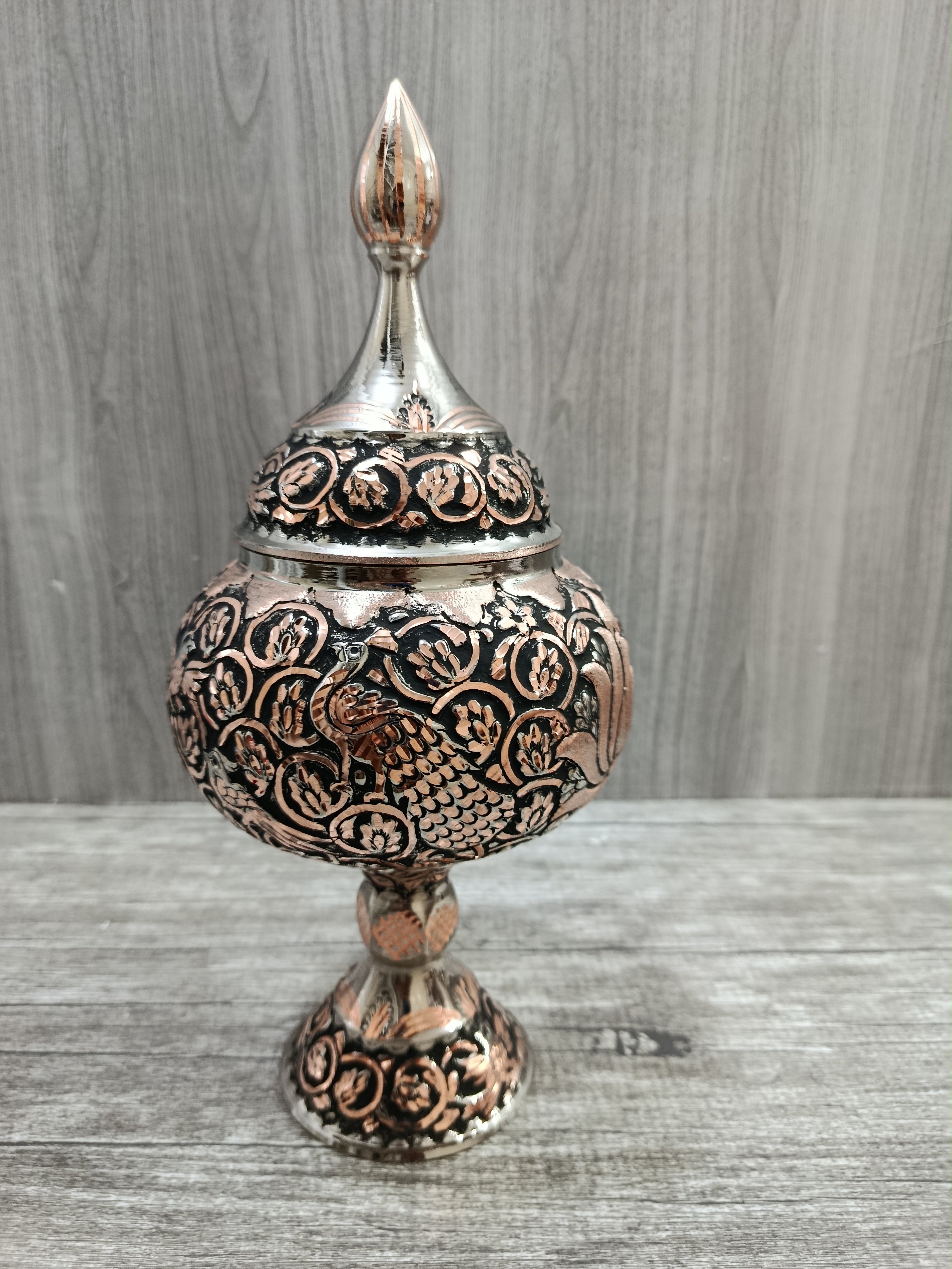 شکلات خوری مسی قلمکاری و تراش